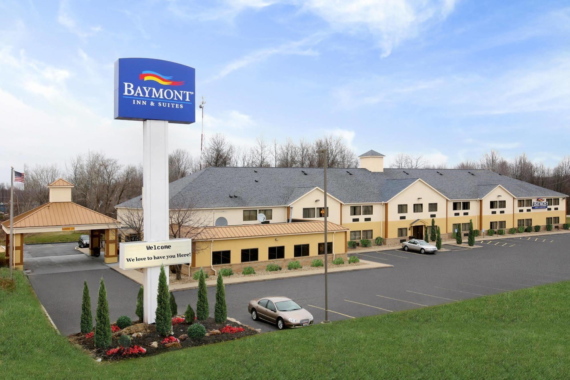 Baymont By Wyndham Boston Heights/Hudson Hotell Exteriör bild